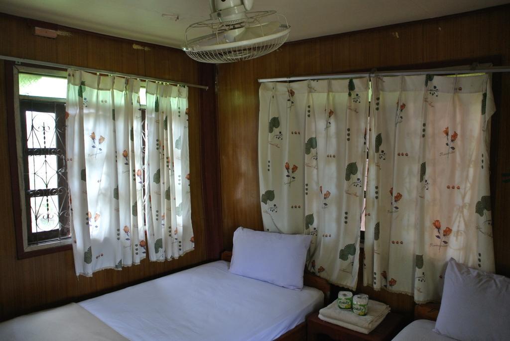 Dalom Guesthouse Ban Dondét Zewnętrze zdjęcie