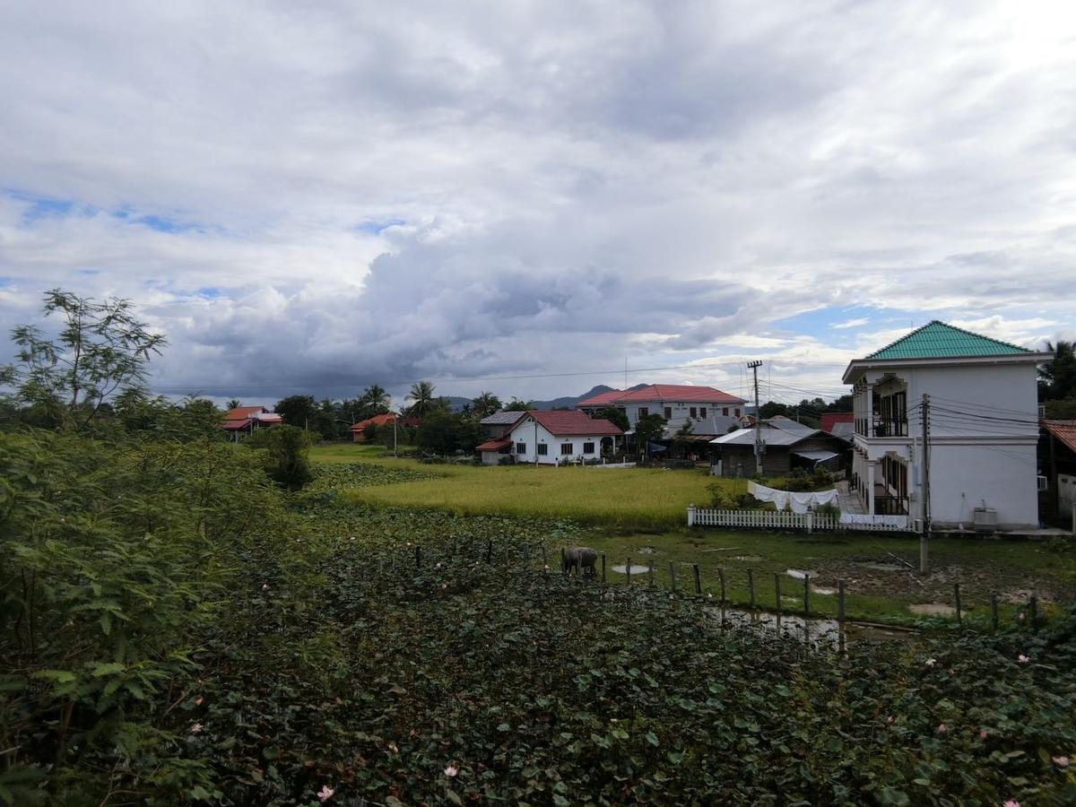 Dalom Guesthouse Ban Dondét Zewnętrze zdjęcie