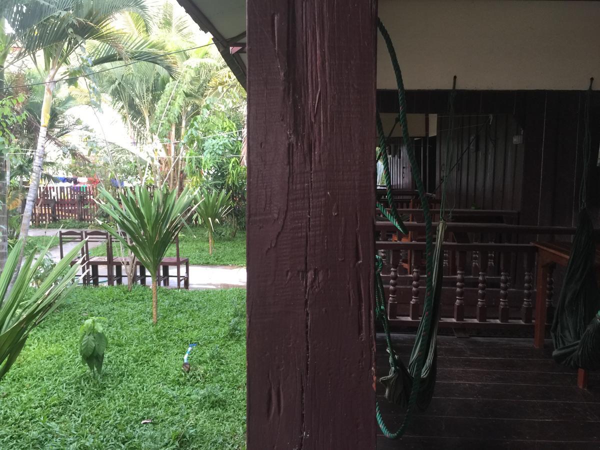 Dalom Guesthouse Ban Dondét Zewnętrze zdjęcie