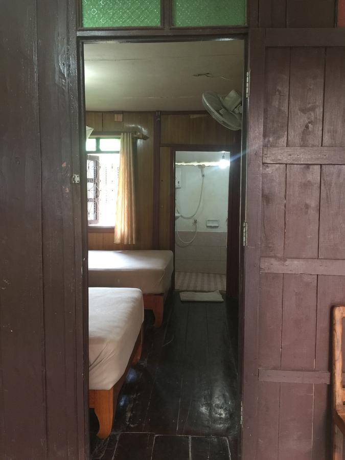 Dalom Guesthouse Ban Dondét Zewnętrze zdjęcie