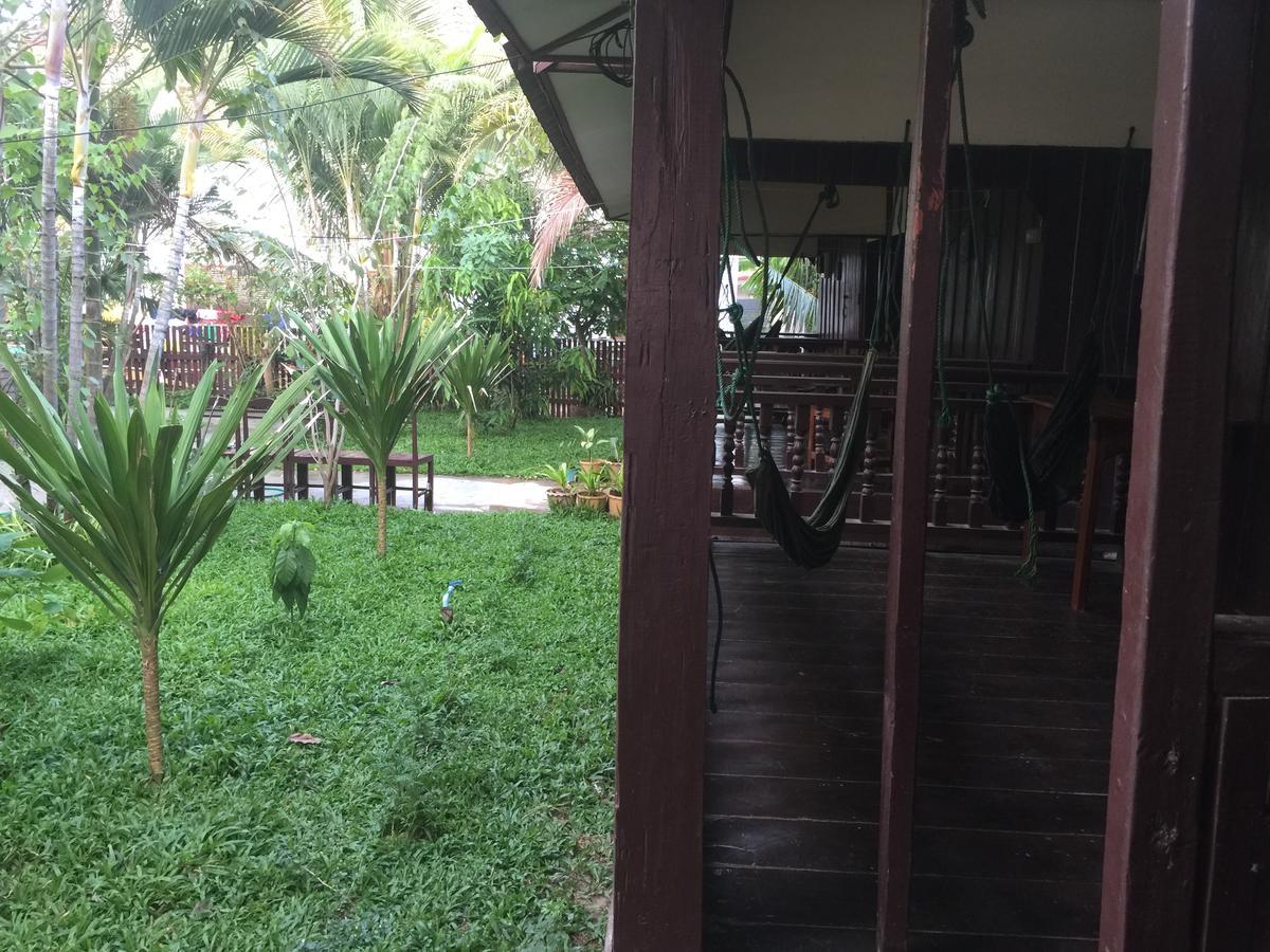 Dalom Guesthouse Ban Dondét Zewnętrze zdjęcie