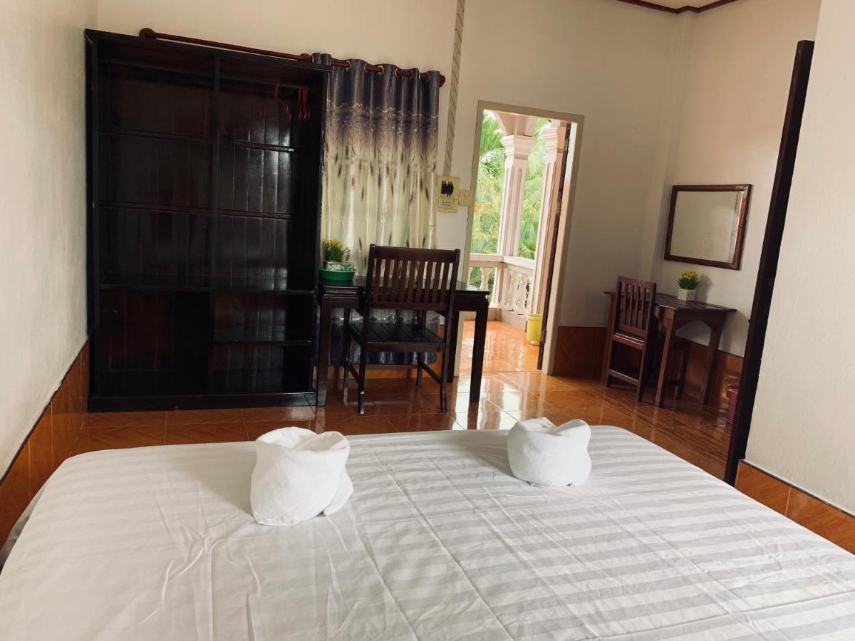 Dalom Guesthouse Ban Dondét Zewnętrze zdjęcie