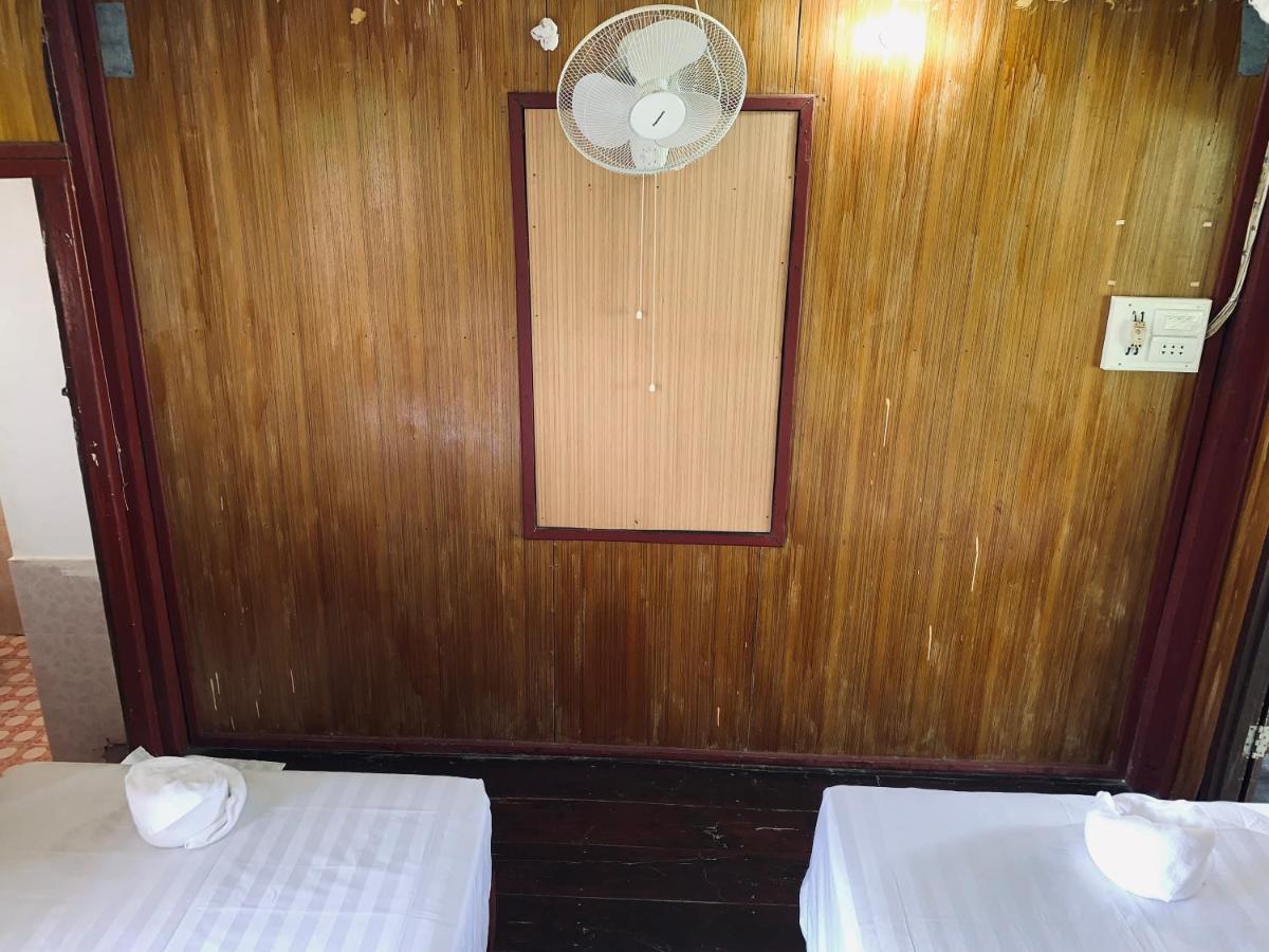 Dalom Guesthouse Ban Dondét Zewnętrze zdjęcie