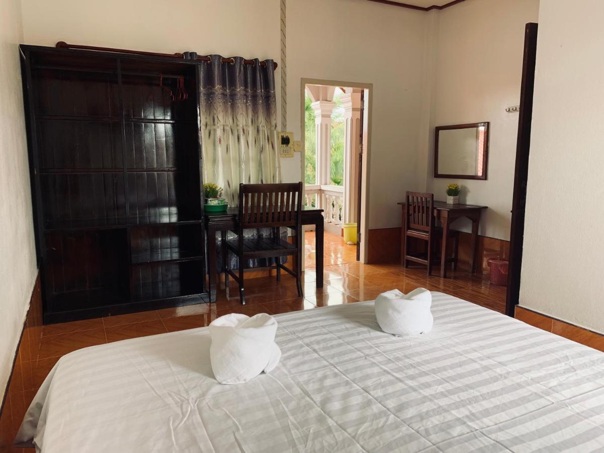 Dalom Guesthouse Ban Dondét Zewnętrze zdjęcie